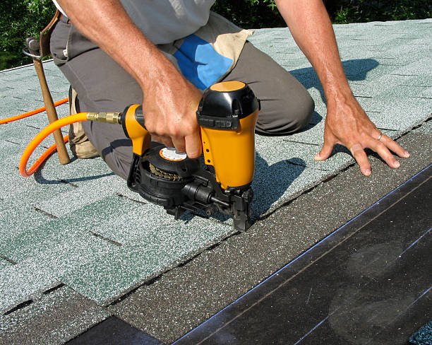 Best Roof Maintenance Services  in Martinsburg, PA